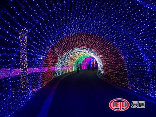 卢卡小镇：国际梦幻灯光节绚丽绽放(图6)