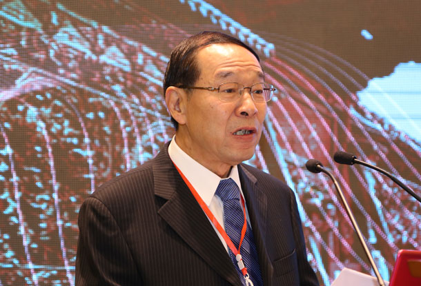 中国房地产业协会会长刘志峰发表精彩讲话