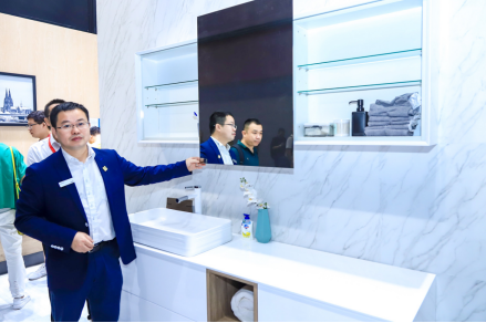 新闻图片：海蒂诗设计感十足的“卫浴柜”解决方案