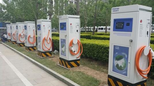 湖南这些高速服务区建了充电桩