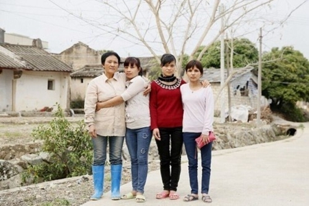 越南新娘在中国的生活 住这样的农村房也是幸运的了