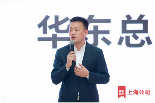 （东方雨虹民建集团上海公司总经理牛德彬）
