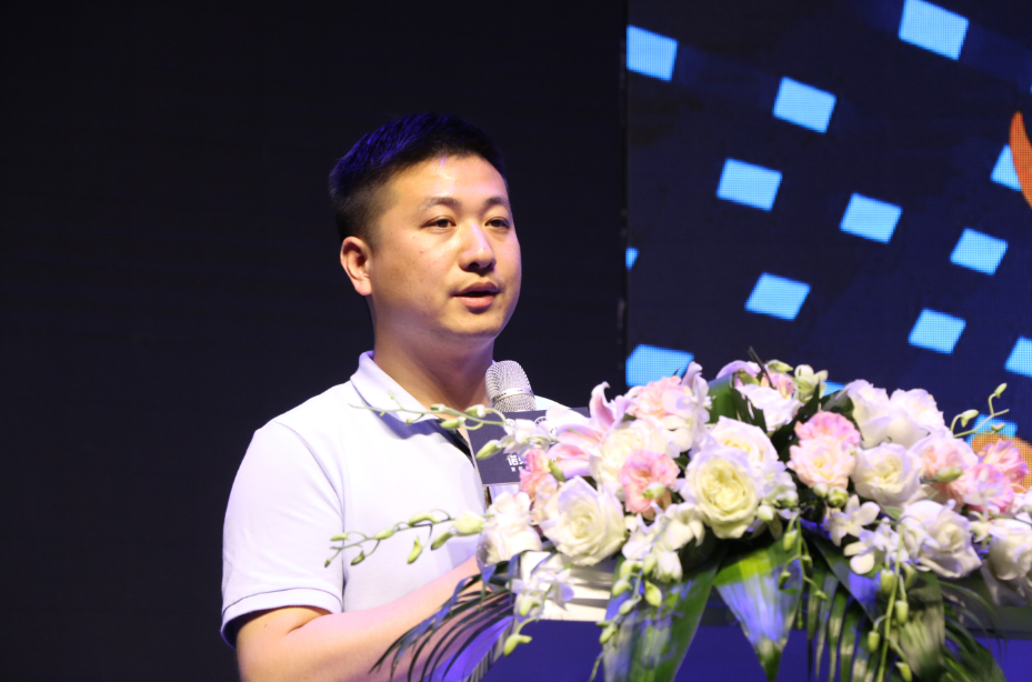 杭州诺贝尔瓷砖有限公司济南分公司总经理江英豪致辞