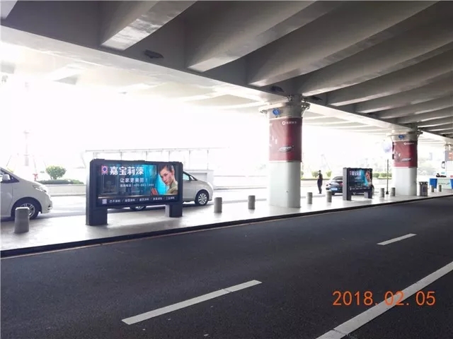 厦门：高崎国际机场航站楼到达区出口