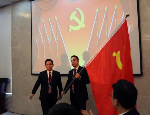欧亚达