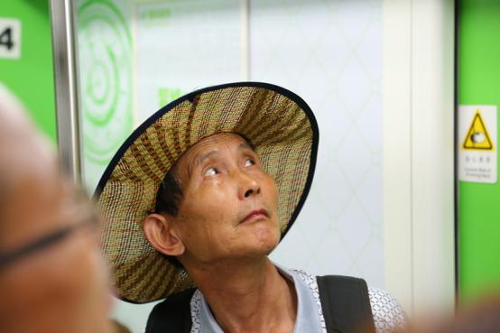 四号线惊现网红专列