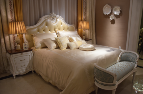 白色的新古典主义家透露着另一番优雅，这款“爱丽舍”床你喜欢么？