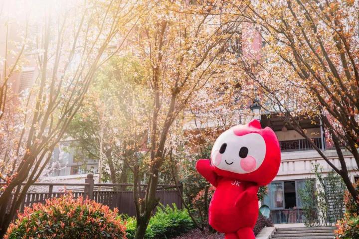 跟着金小宝,云赏金科大社区明媚春光