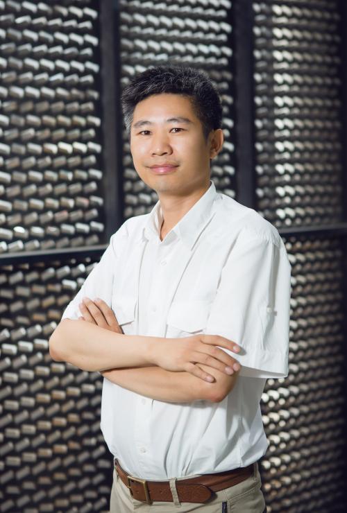 赖军，墨臣文化创意产业集团 总裁，北京墨臣建筑设计事务所 董事合伙人/总裁/设计总监