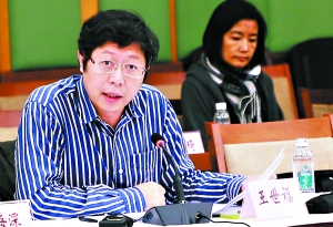 (华南理工大学建筑学院城市规划系主任,教授  王世福)