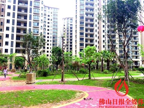 张先生报料,表示其购买的大沥国华新都房子比合同期提前了两个月收楼