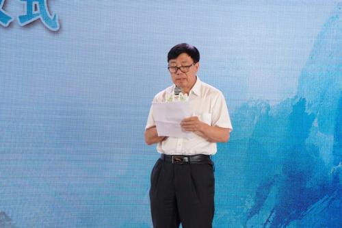 浙江省家具行业协会理事长、圣奥集团董事长倪良正致辞