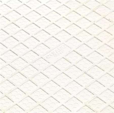 14587