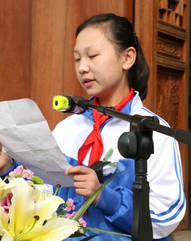 秀兰石井小学学生代表 秀兰石井小学学生代表