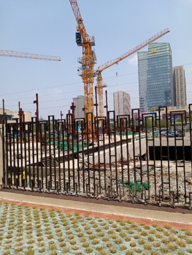 在建的荆州第一高楼 荆州绿地218最新进展
