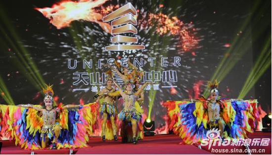 开场舞蹈《太阳鸟》