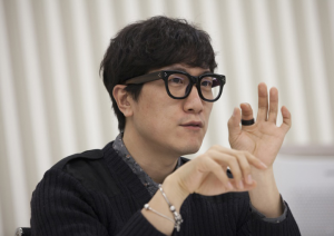 三星生活家电事业部设计师Shin Dongjoo介绍“看不腻的永恒型设计” 三星生活家电事业部设计师Shin Dongjoo介绍“看不腻的永恒型设计”