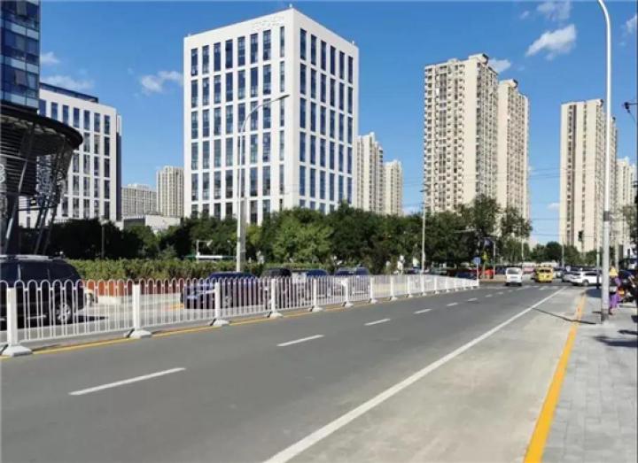 常营南路整治工程已完工!道路两侧增加300多个停车位!