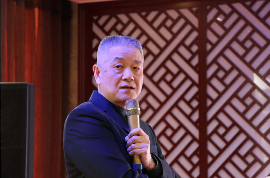 上海市室内环境净化行业协会副秘书长裘军做主题发言