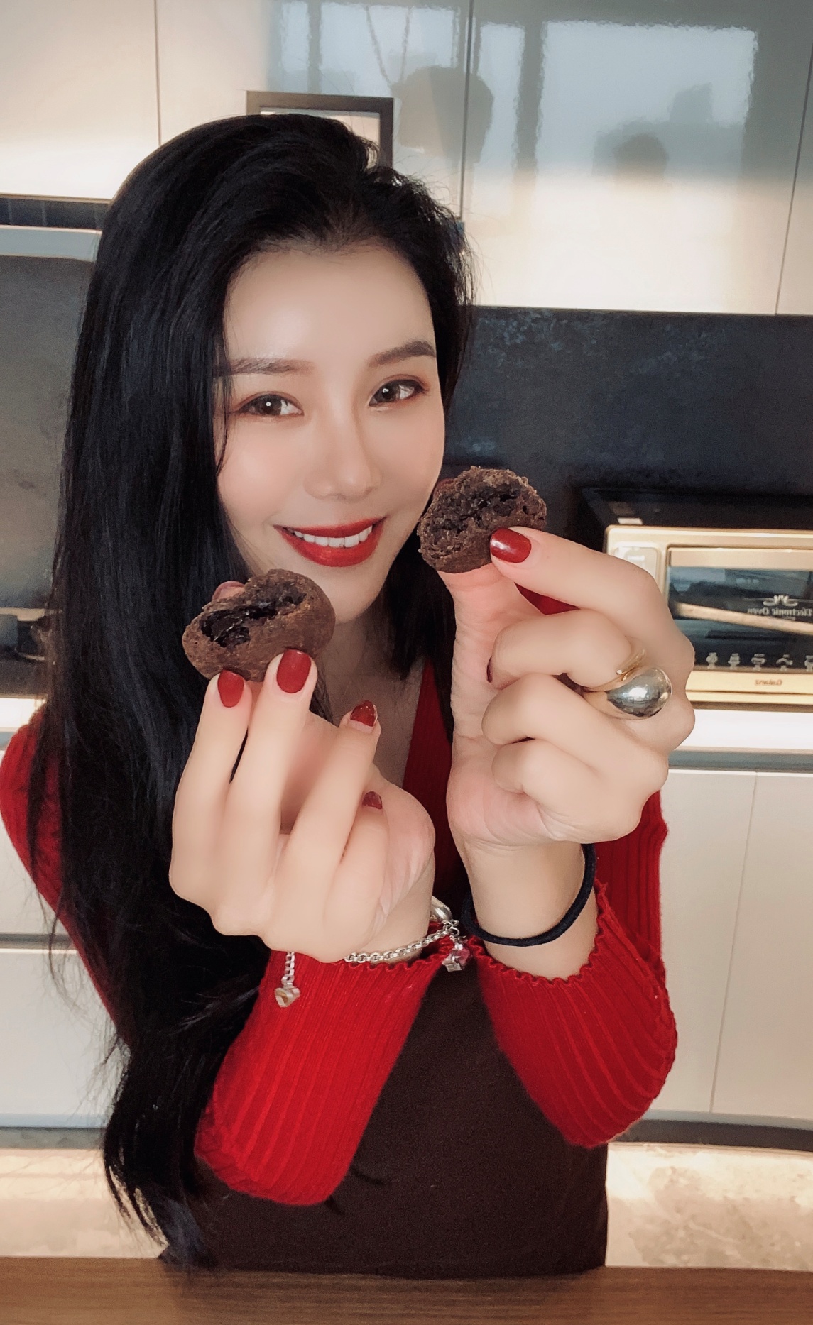 朱旭在2月14日做的巧克力饼干