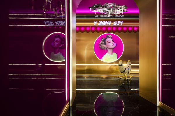 徐麟作品 | 暗夜精灵的超时空实验室 V-SHOW