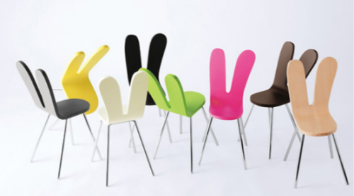 兔子椅（材质：钢制底座，榉木座椅，带聚氨酯饰面。）