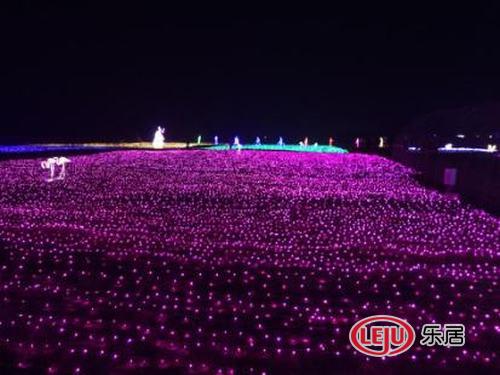卢卡小镇：国际梦幻灯光节绚丽绽放(图1)