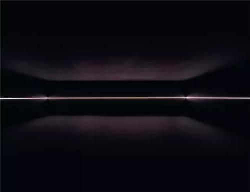与艺术家奥拉维尔·埃利亚松合作的‘Your Black Horizon’装置·威尼斯