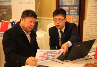更有资深投资人士当场敲定心仪已久的高端楼盘