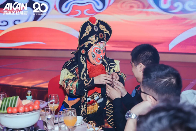 爱康企业集团20周年庆典发布会——信阳站圆满成功
