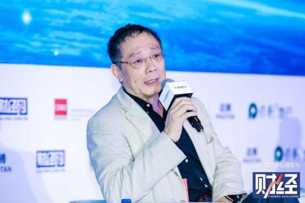中国城市和小城镇改革发展中心理事长、首席经济学家 李铁