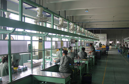 匠心铸精品 帅康弧影不碰头油烟机树立高端品质典范