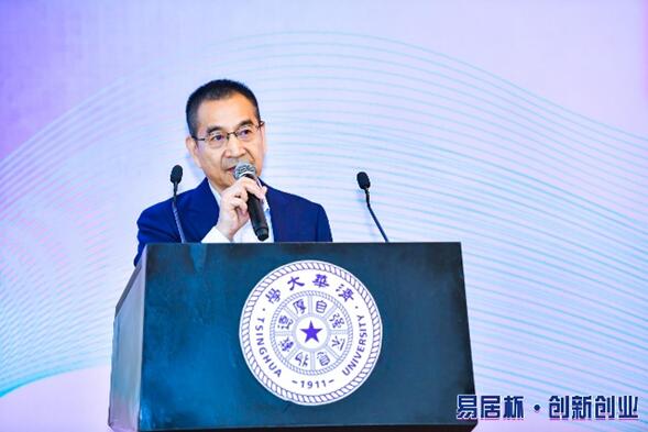中国房地产业协会驻会名誉副会长兼副秘书长胡安东