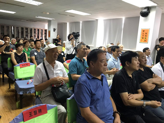 现场宾客云集 