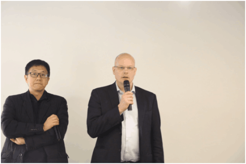 迪古里拉中国区总经理严明（左）和迪古里拉集团副总裁COO MiettinenPetri（右）