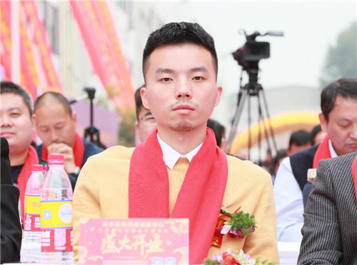 海佳彩亮副总林剑锋先生