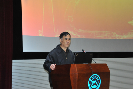 辽宁省建筑师分会名誉理事长中国建筑学会寒地建筑专业委员会副理事长沈阳建筑大学建筑研究所所长陈伯超教授致词
