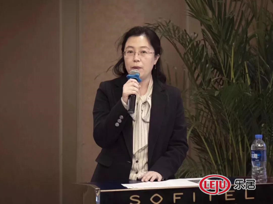 周傲