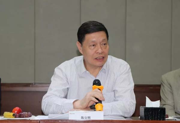 中國房地產業協會副會長兼秘書長陳宜明講話