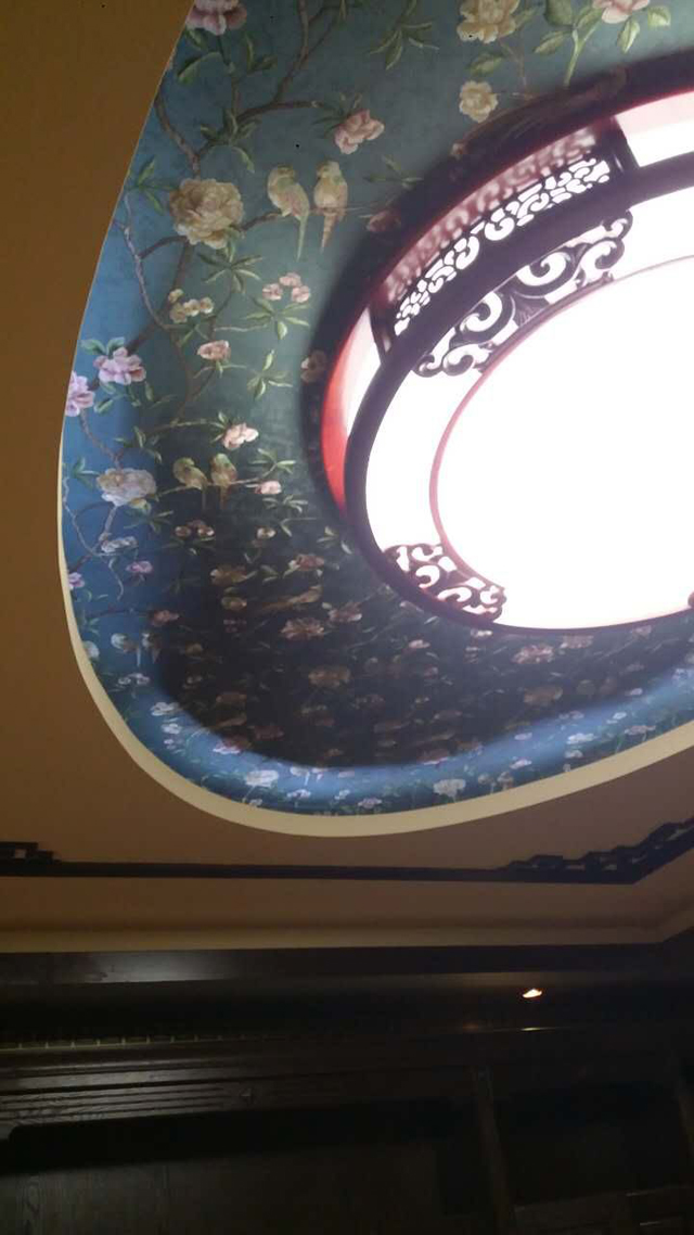 莺飞燕舞 墨绿