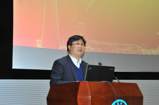 开幕式由建筑师分会副理事长、秘书长、中国建筑东北设计研究院有限公司副总建筑师赵重洋主持
