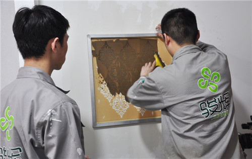 硅藻泥丝网印工艺施工复杂,对技师水平要求高 硅藻泥丝网印工艺施工复杂,对技师水平要求高