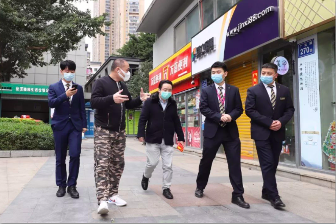 世茂服务主要管理层深入一线，