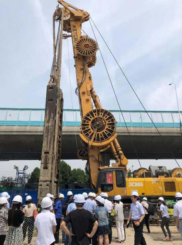 历山北路站施工现场