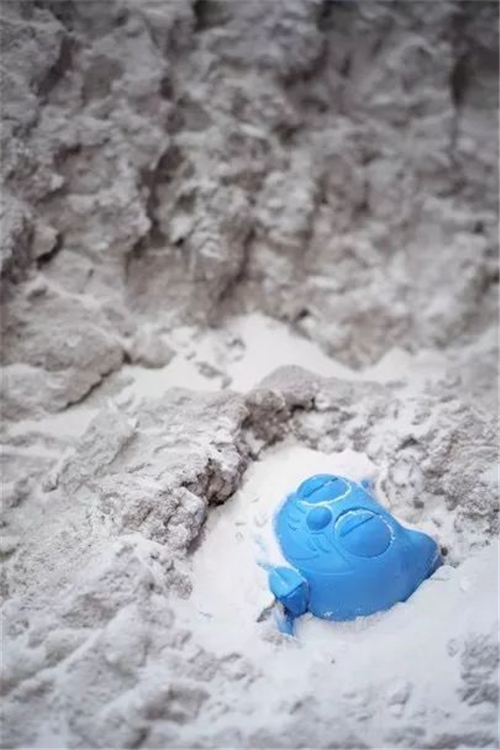 丹尼尔·阿尔轩《未来发掘现场》作品细节图，2019年，图片致谢艺术家与贝浩登画廊