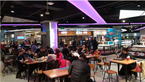 ▲盒马生鲜餐饮区