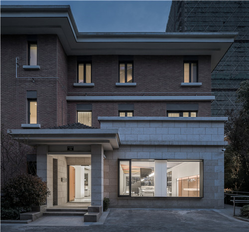 Max Vision Office
