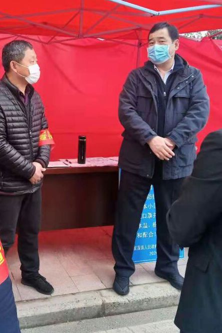 肥西县副县长兼公安局长桑祥庆暗访紫蓬家园疫情防控工作
