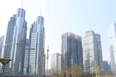 上半年三地GDP超4万亿元 占全国一成