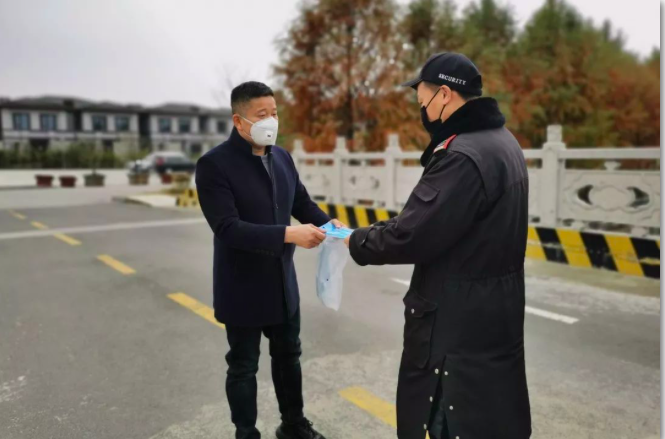 世茂服务主要管理层深入一线，